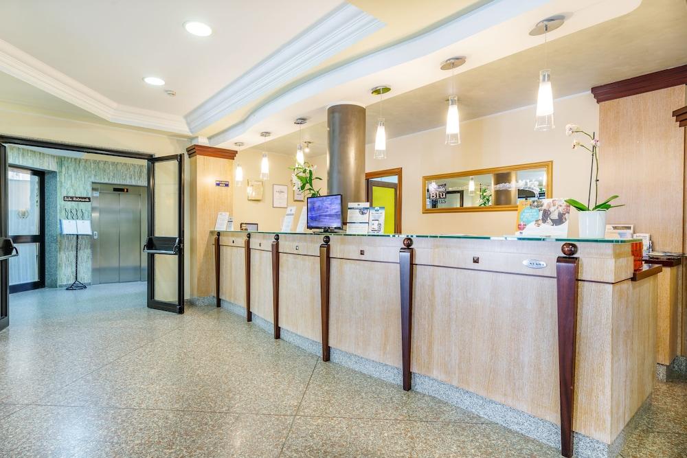 lobby
