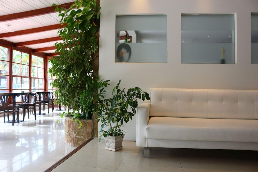 lobby