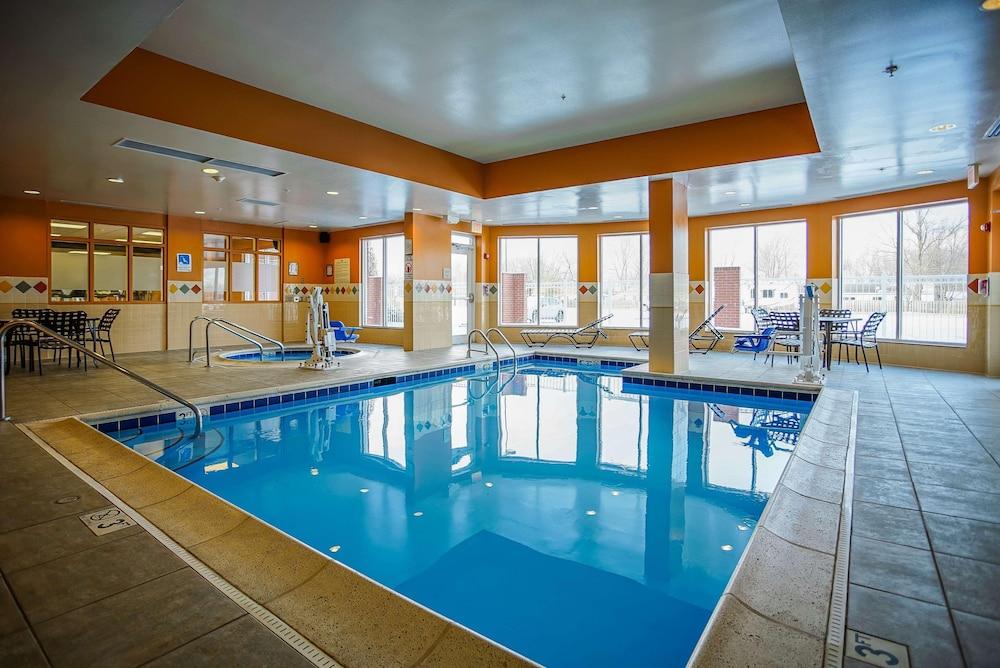 swimming pool spa
