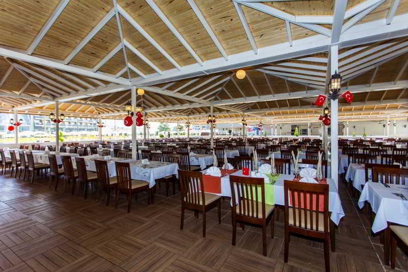 restaurant cafeteria