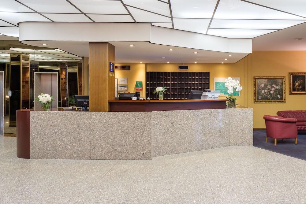 lobby