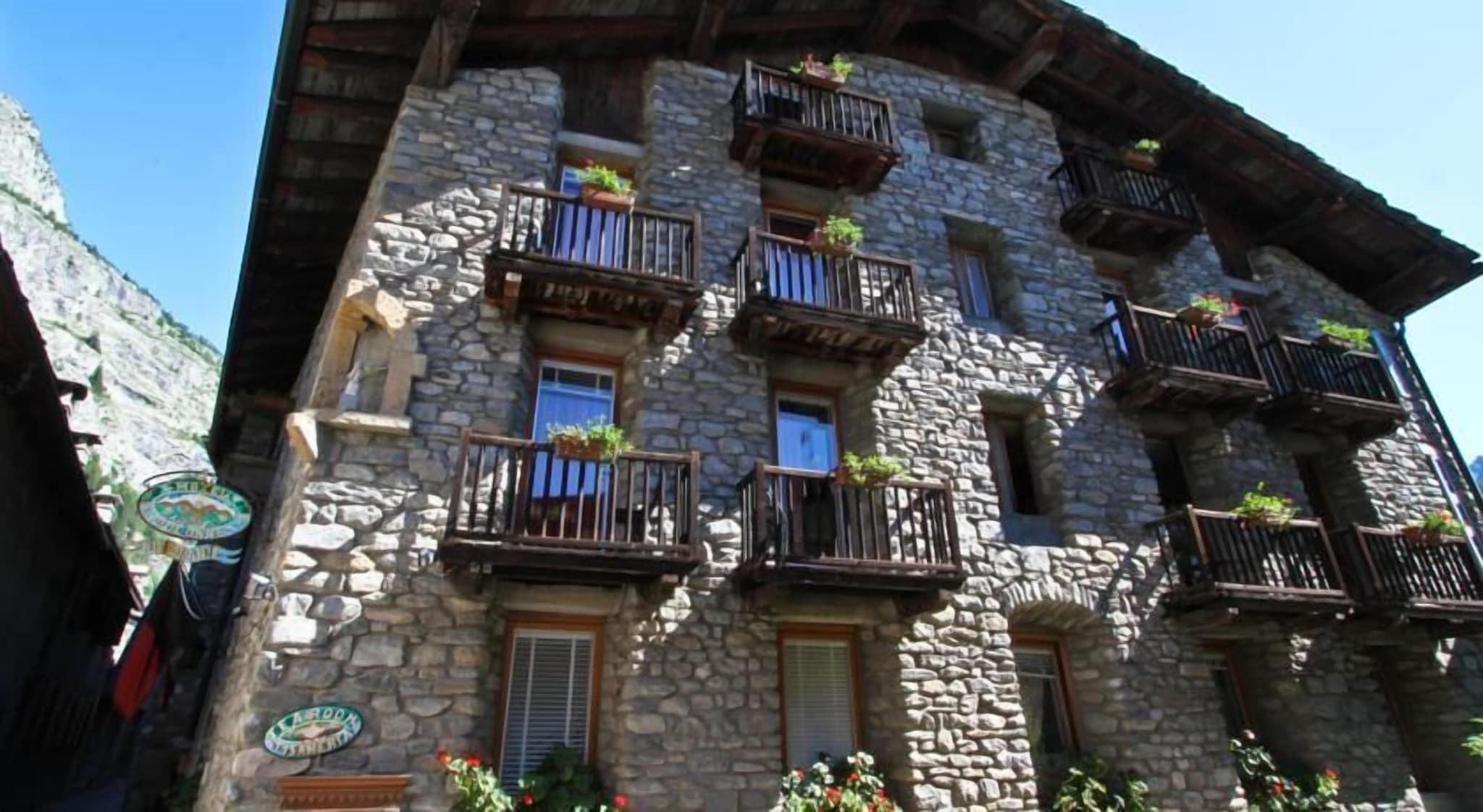 hotel