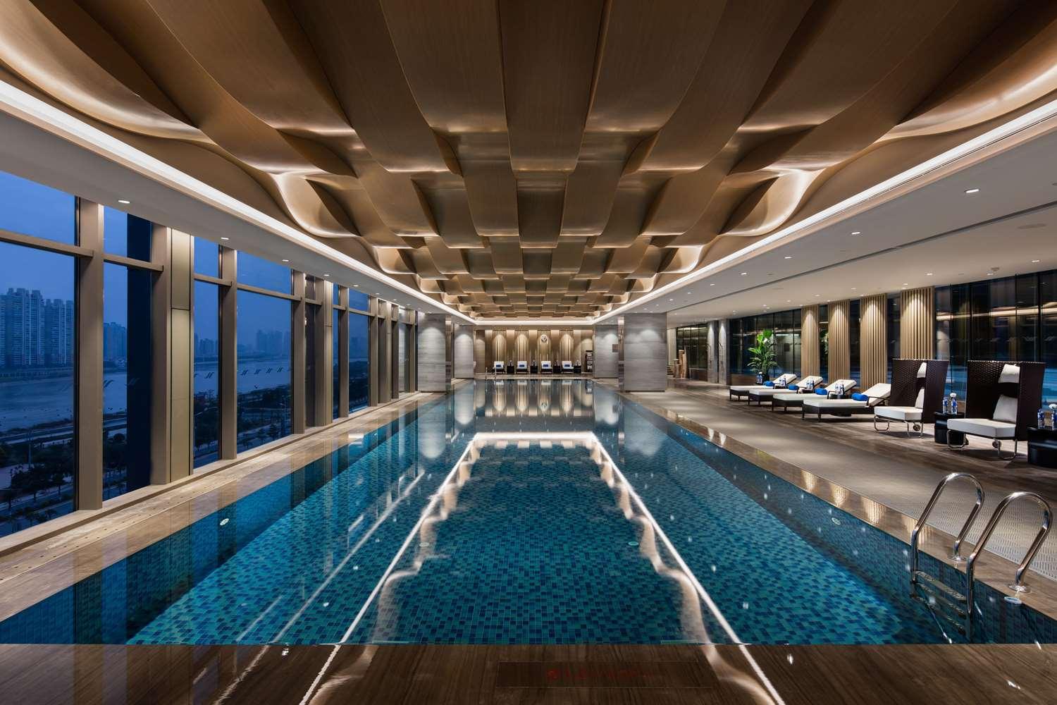 swimming pool spa