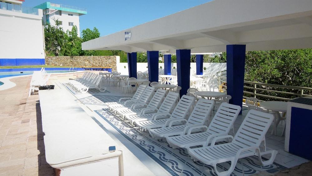 swimming pool spa