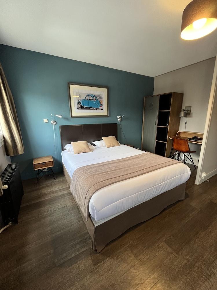 rooms
