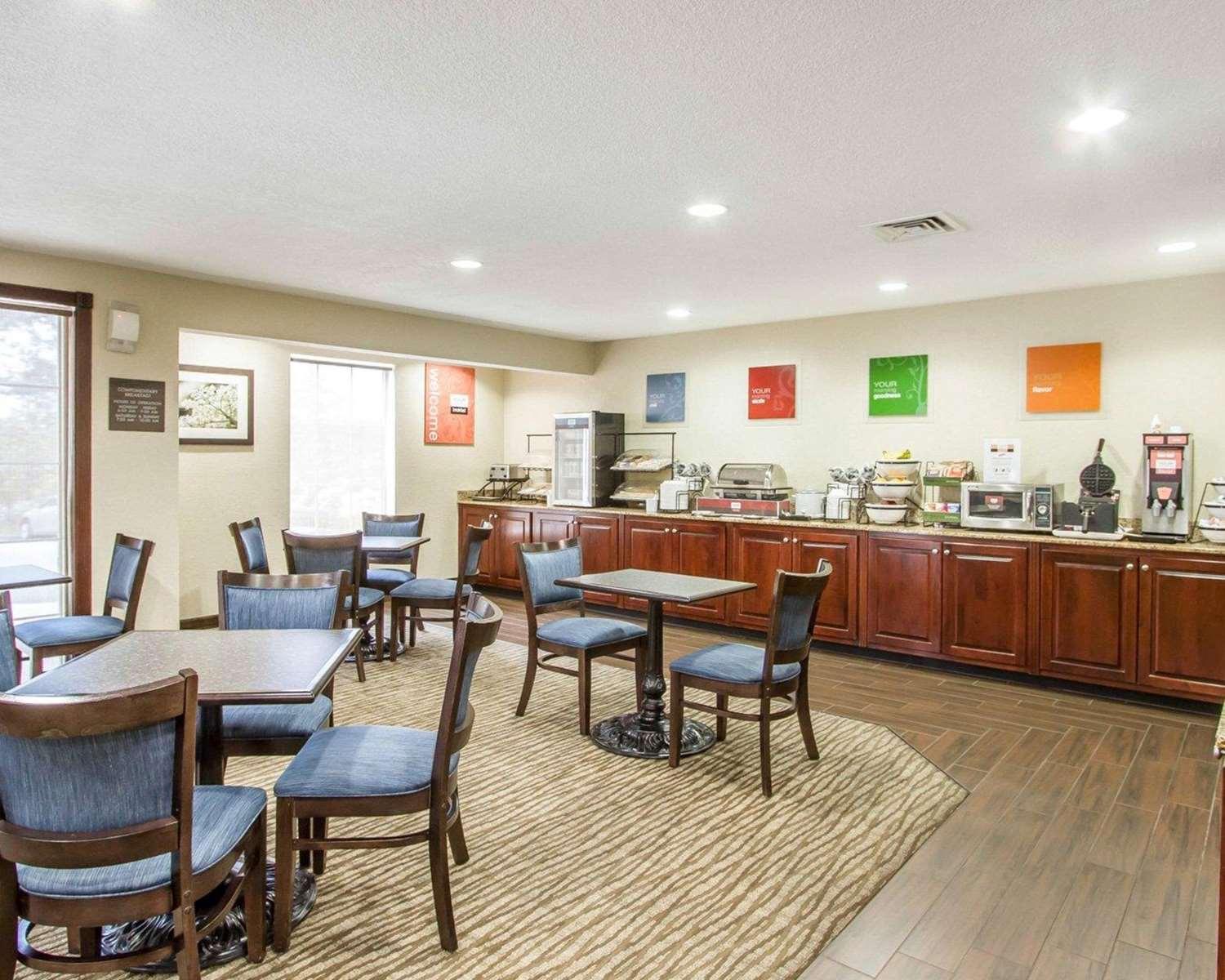 restaurant cafeteria