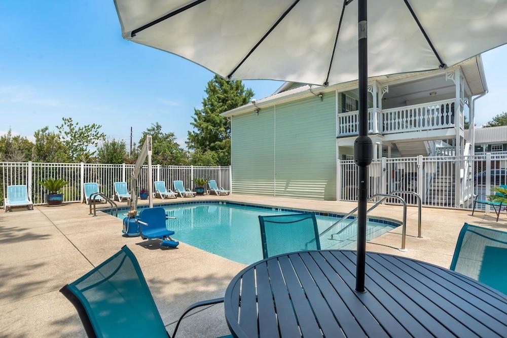 swimming pool spa