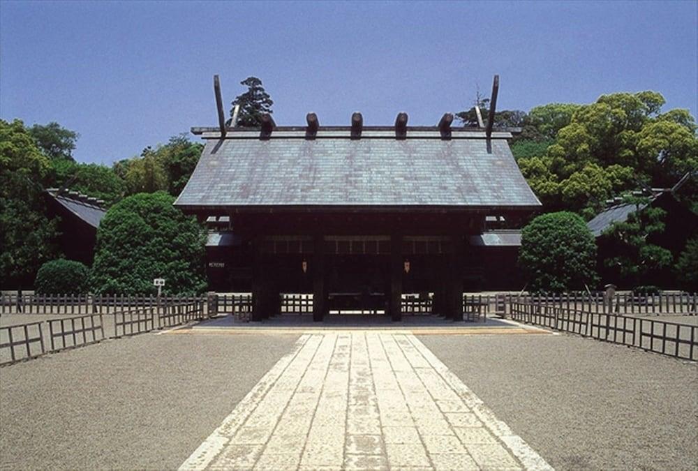 surroundings