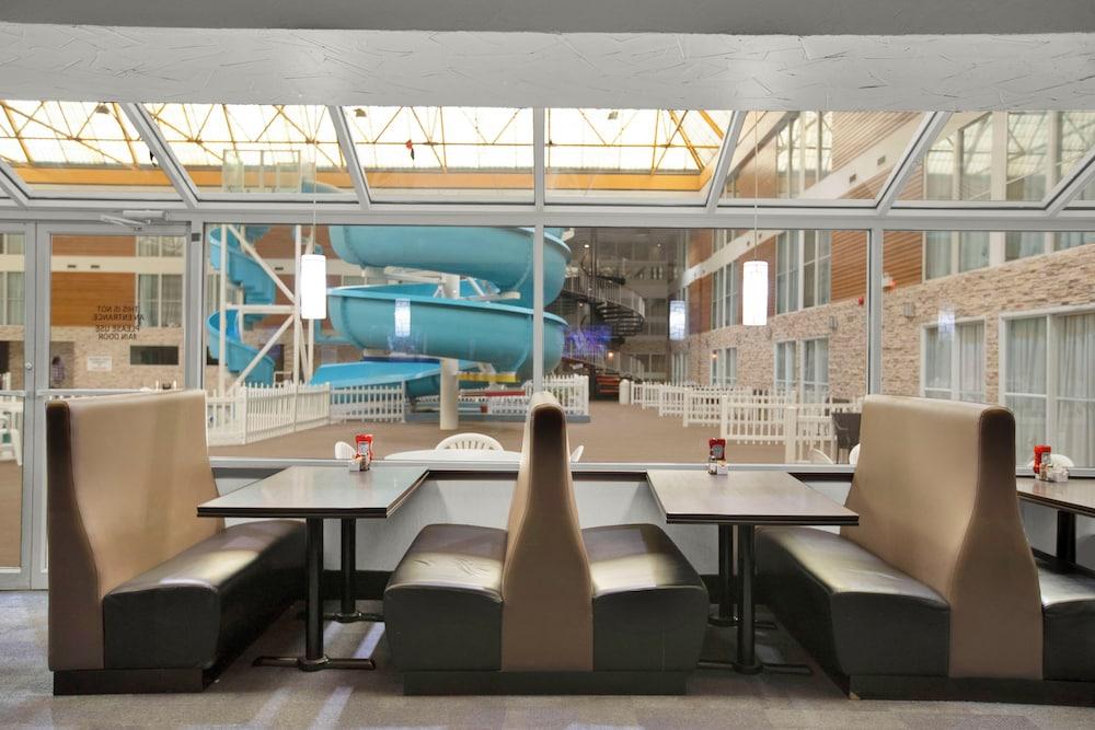 restaurant cafeteria