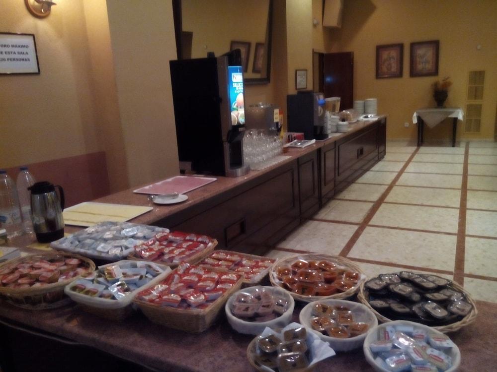 restaurant-cafeteria