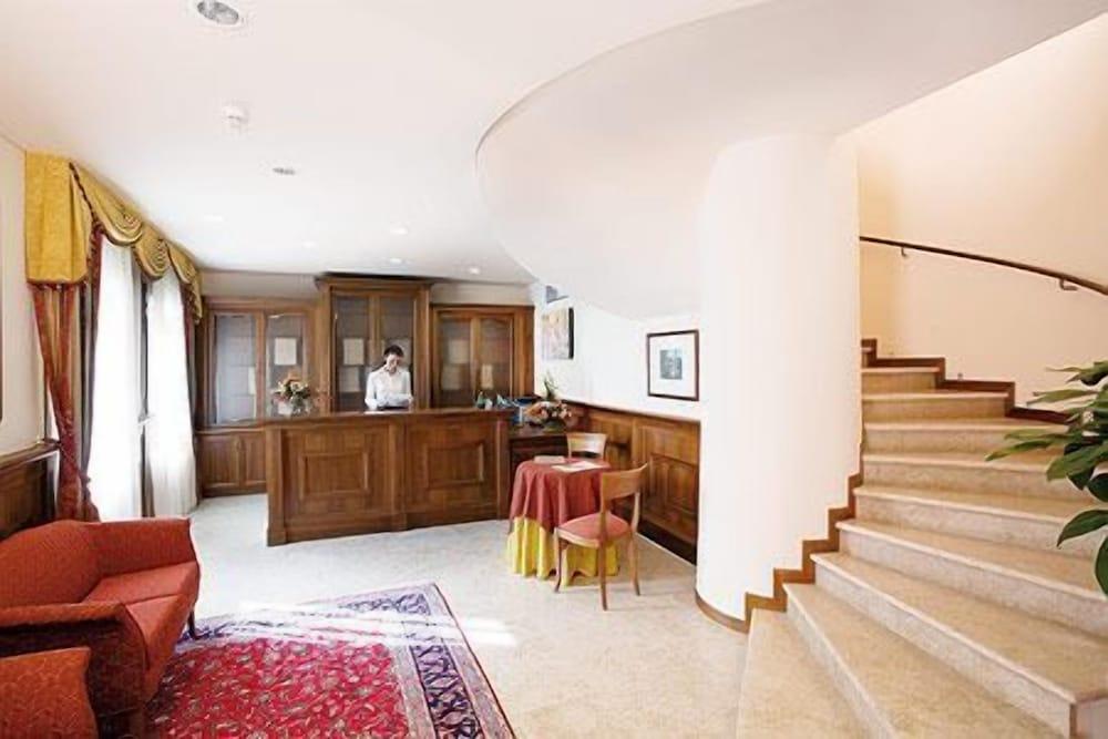 lobby