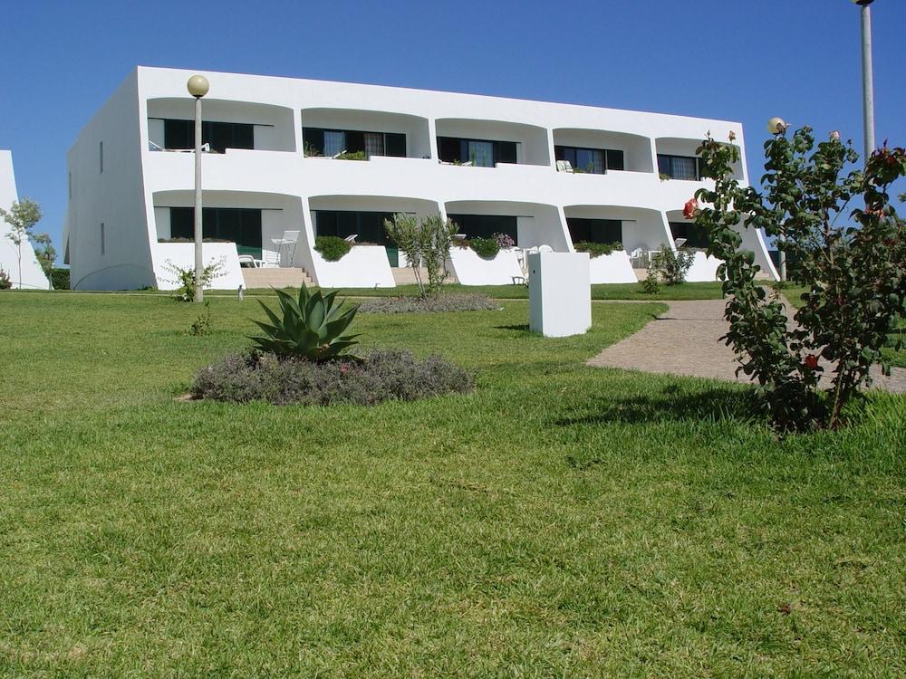 surroundings