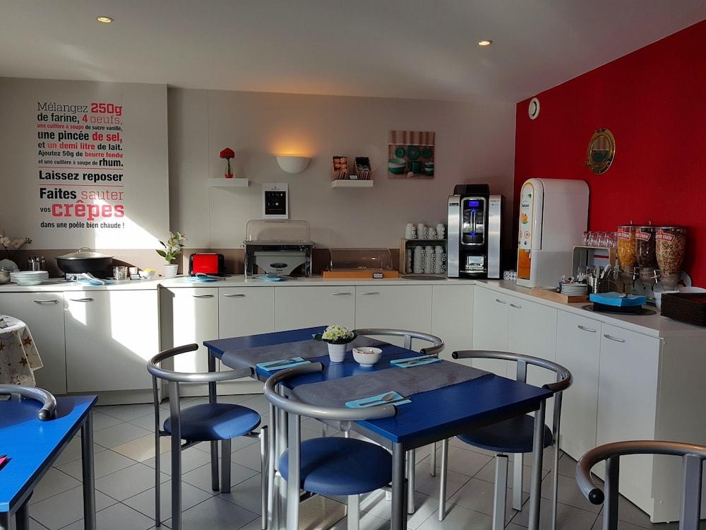 restaurant-cafeteria