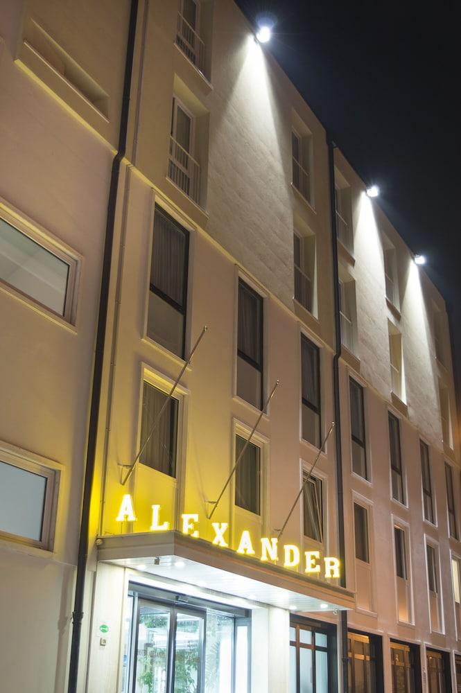 hotel