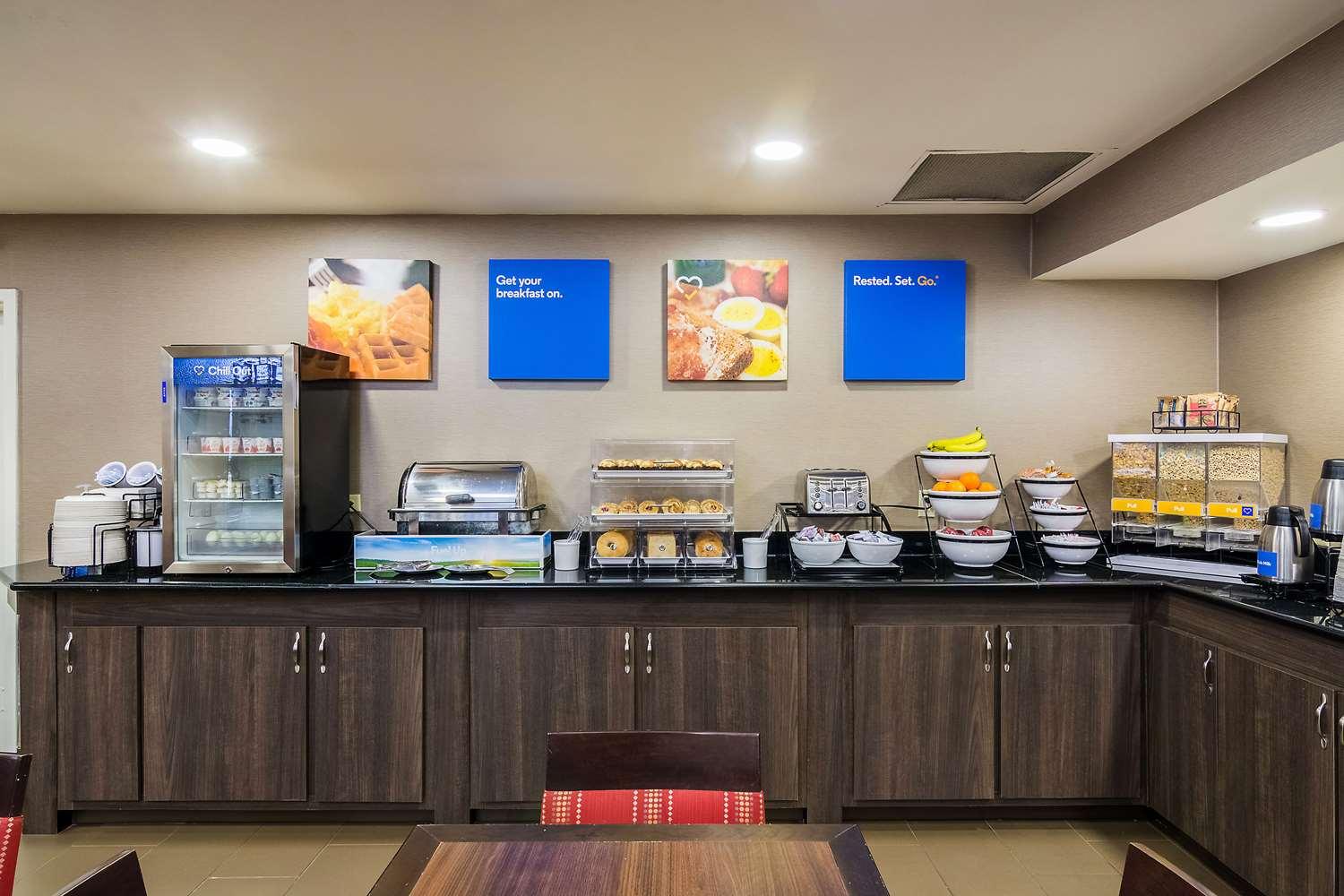 restaurant cafeteria