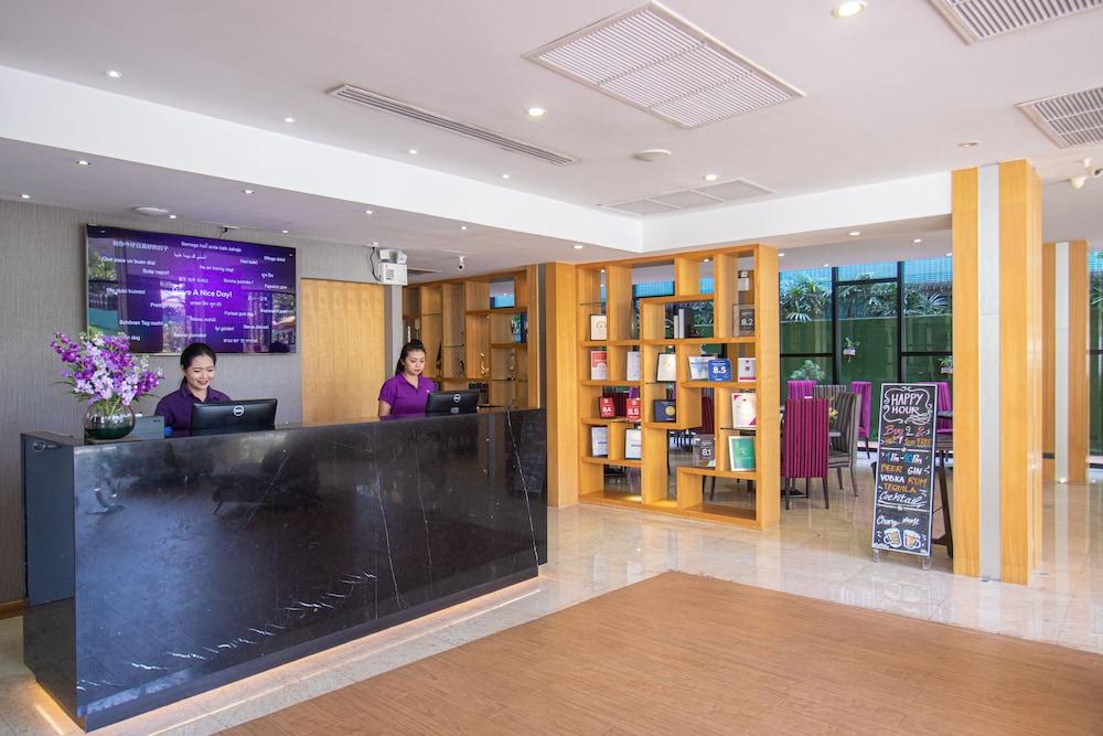 lobby