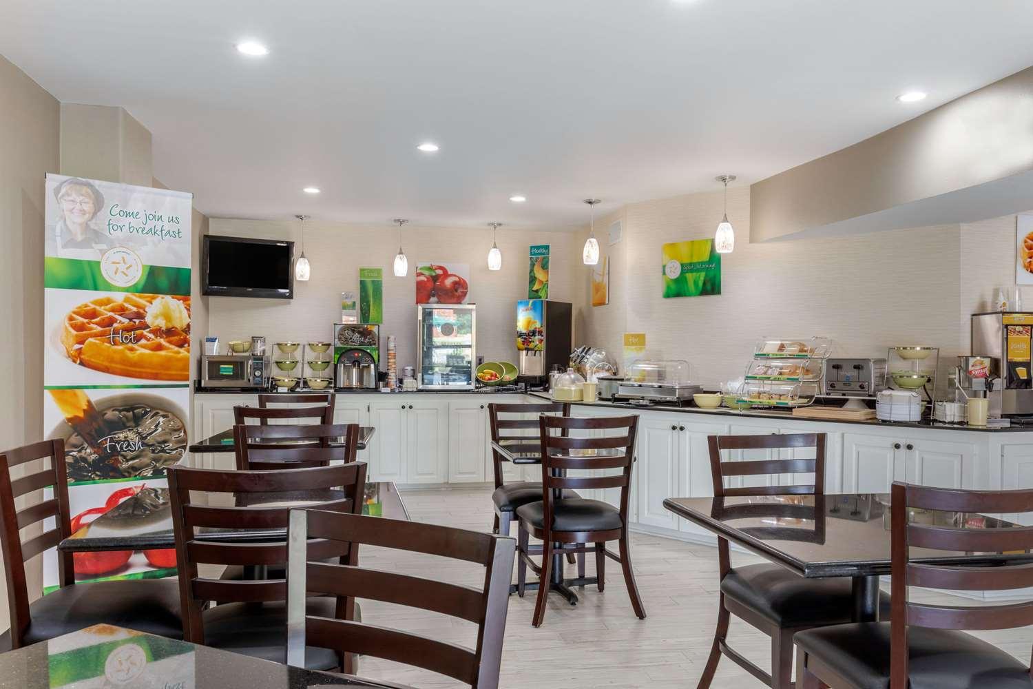 restaurant cafeteria