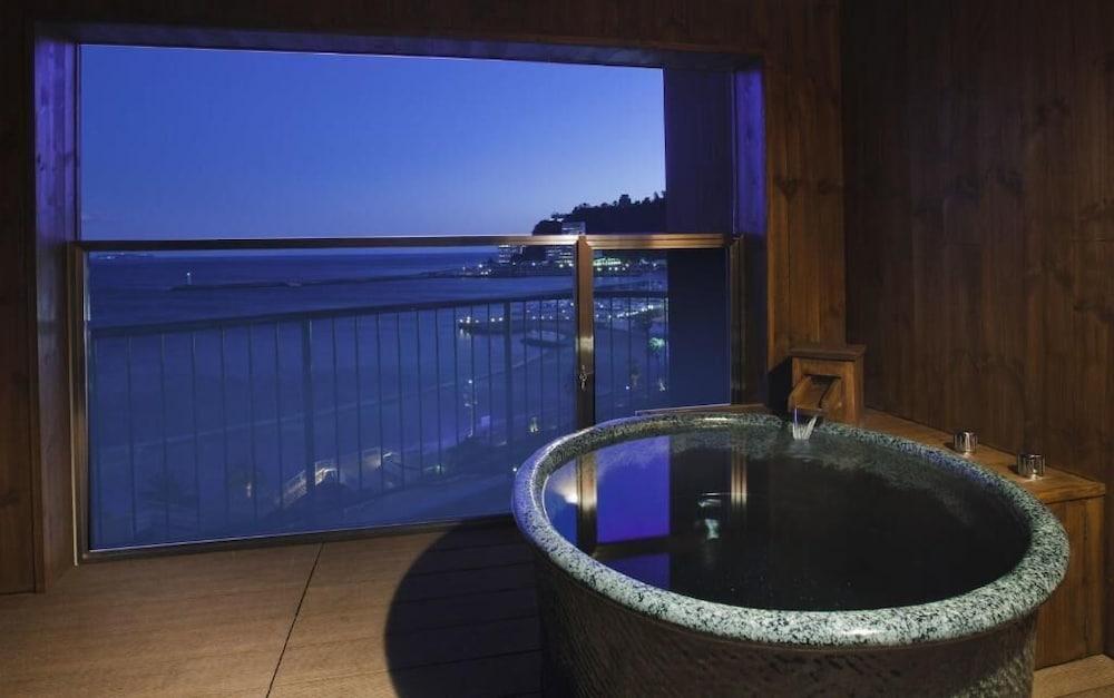 swimming pool spa