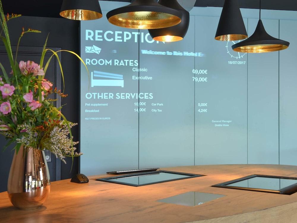 lobby