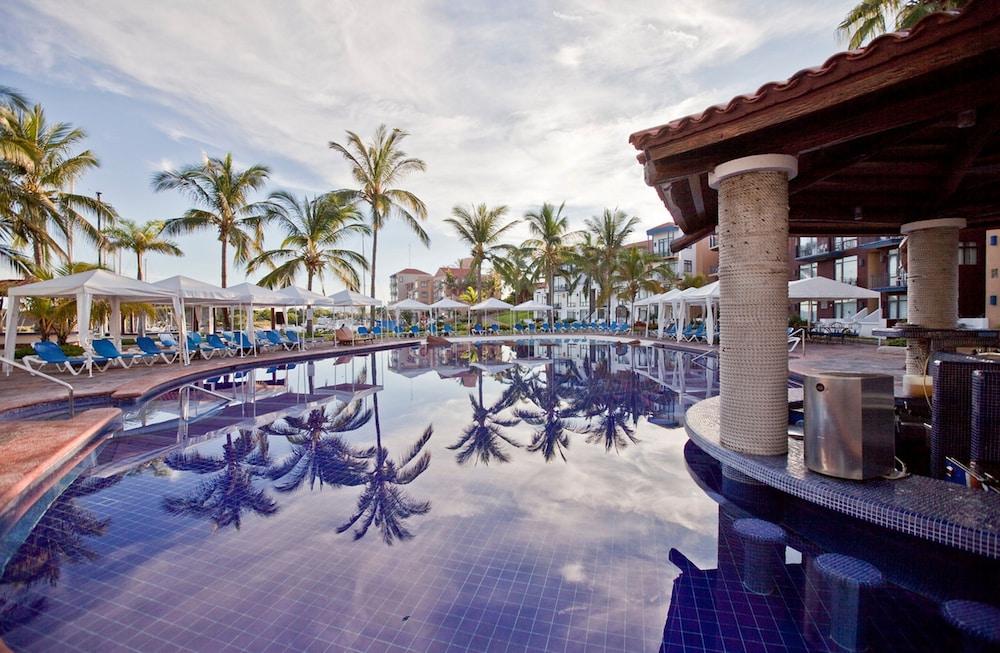 swimming pool spa