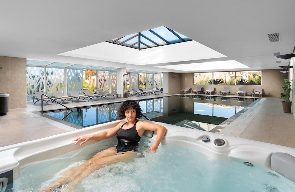 swimming pool spa