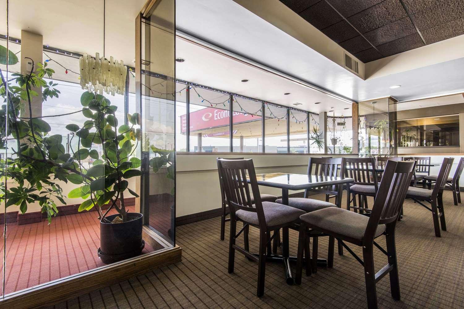 restaurant cafeteria