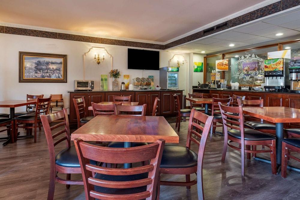 restaurant-cafeteria