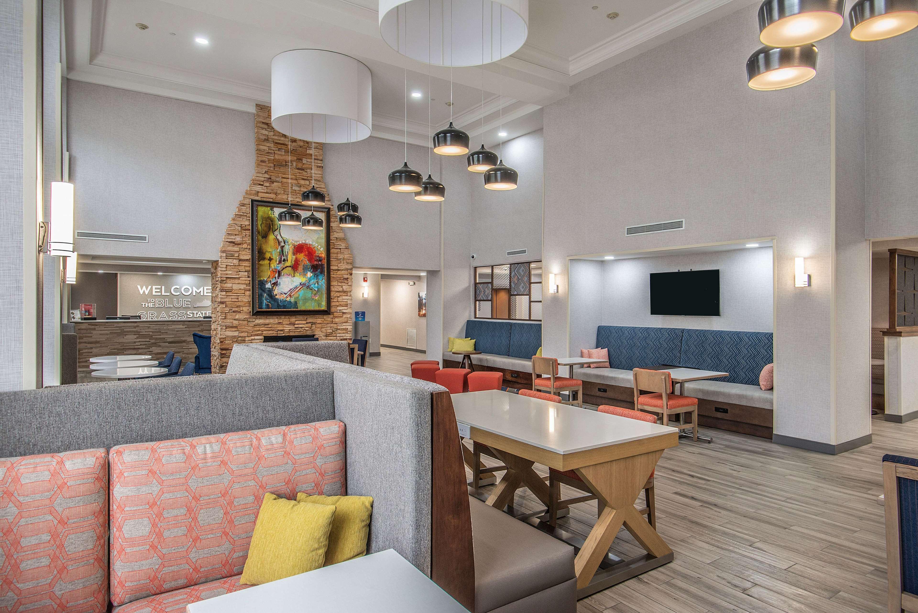 restaurant cafeteria