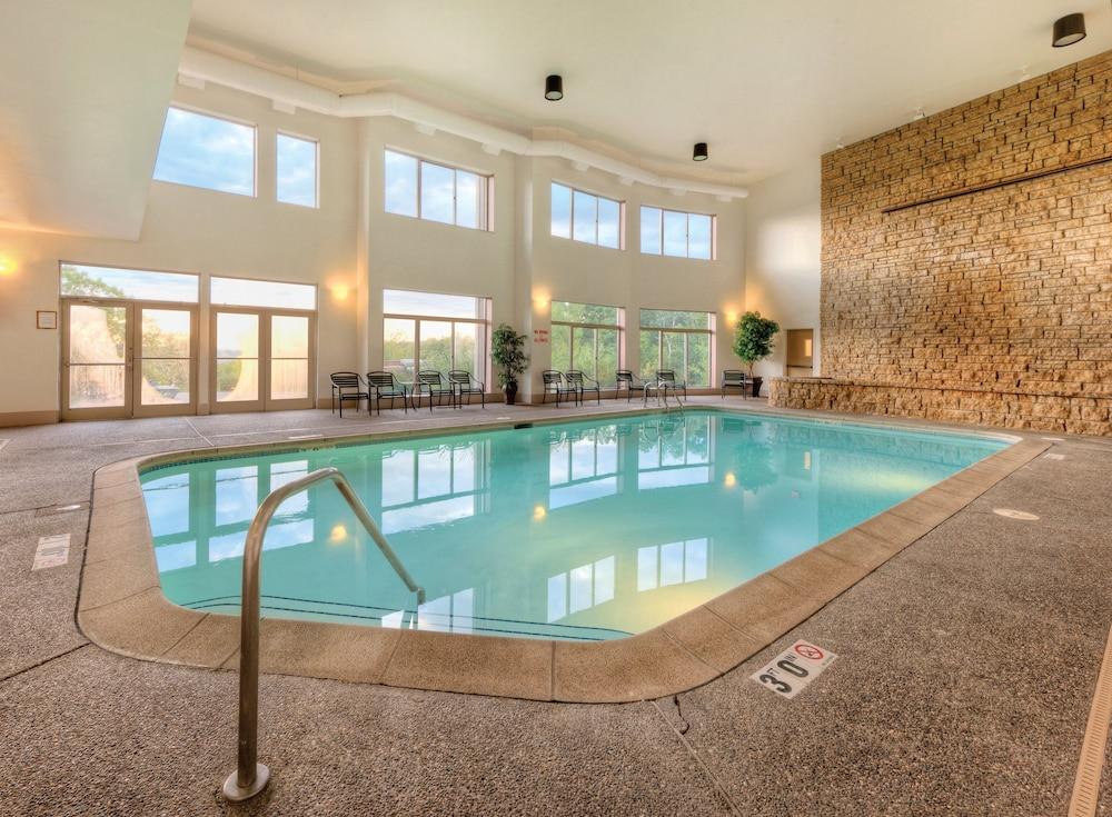 swimming pool spa