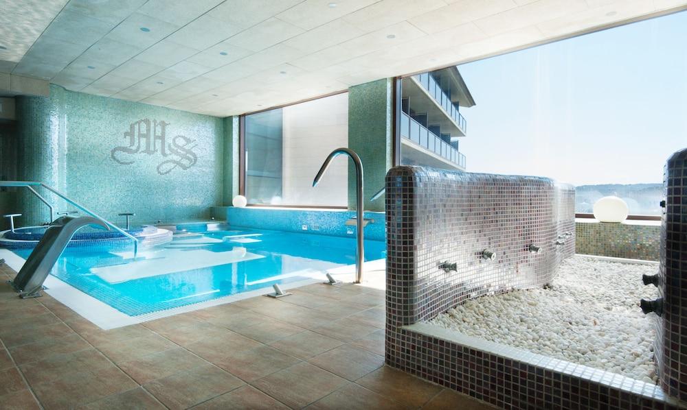 swimming pool spa