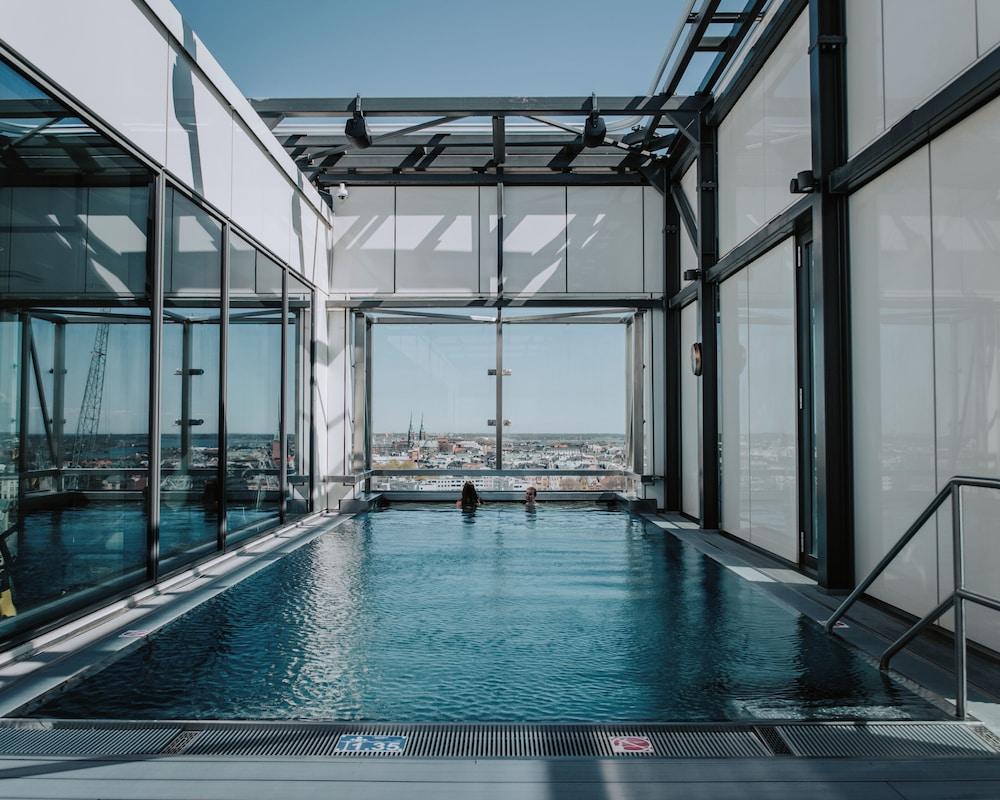 swimming pool spa