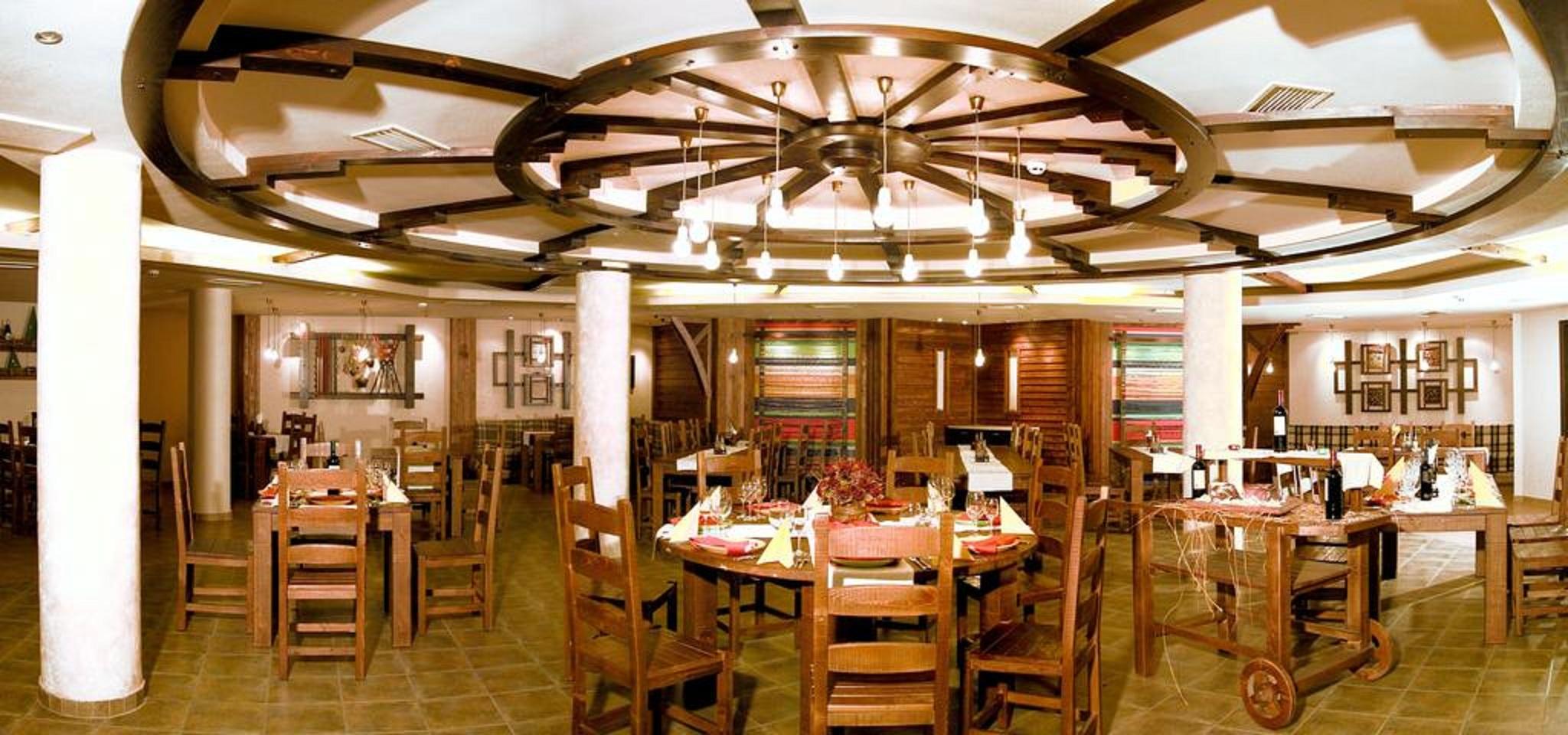 restaurant cafeteria