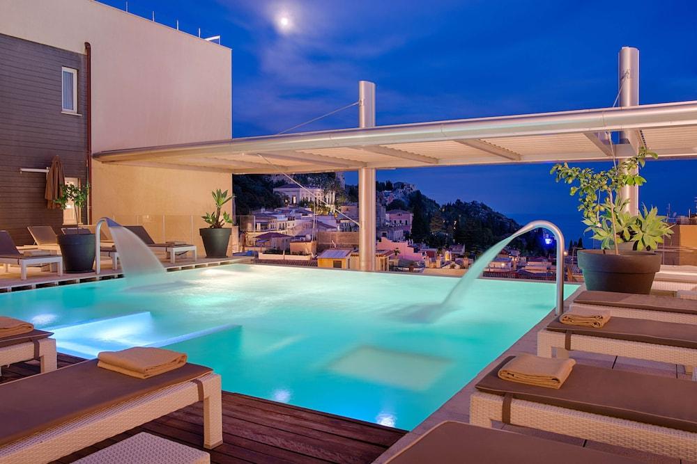 swimming pool spa