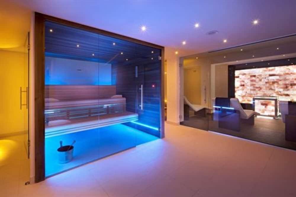 swimming pool spa