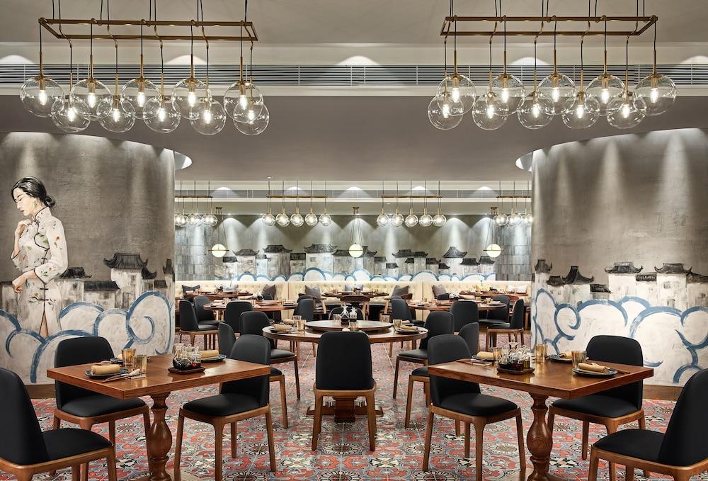 restaurant cafeteria