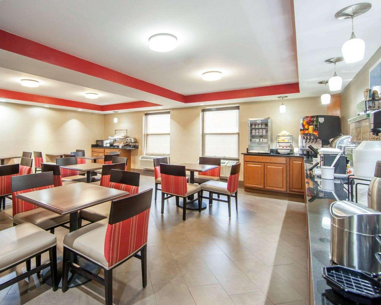restaurant cafeteria