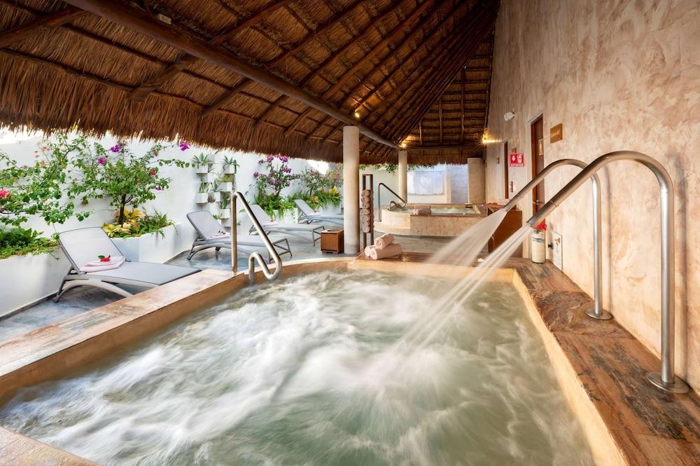 swimming pool spa