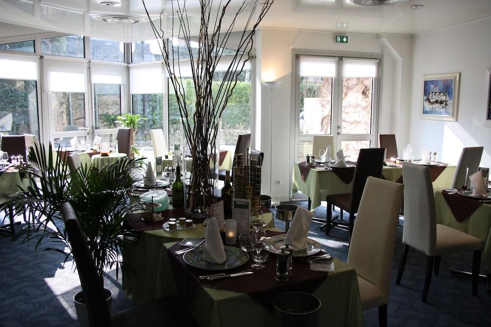 restaurant-cafeteria
