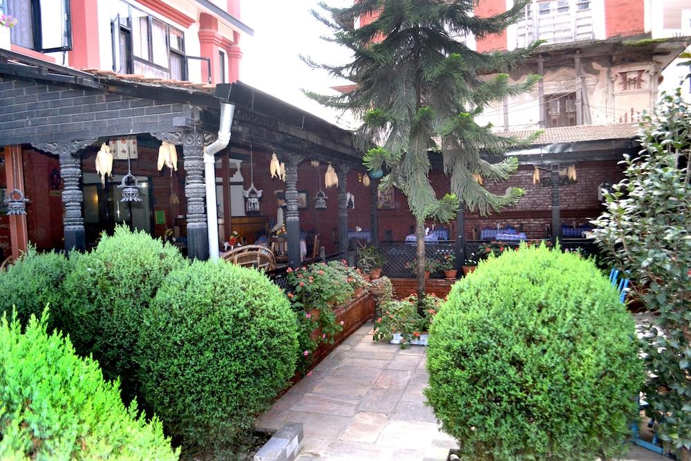 surroundings