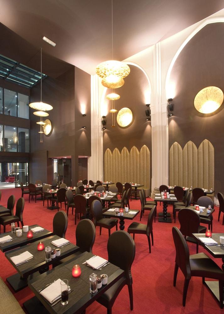restaurant-cafeteria