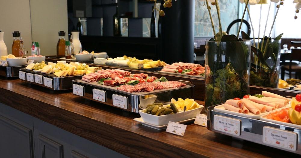 restaurant-cafeteria