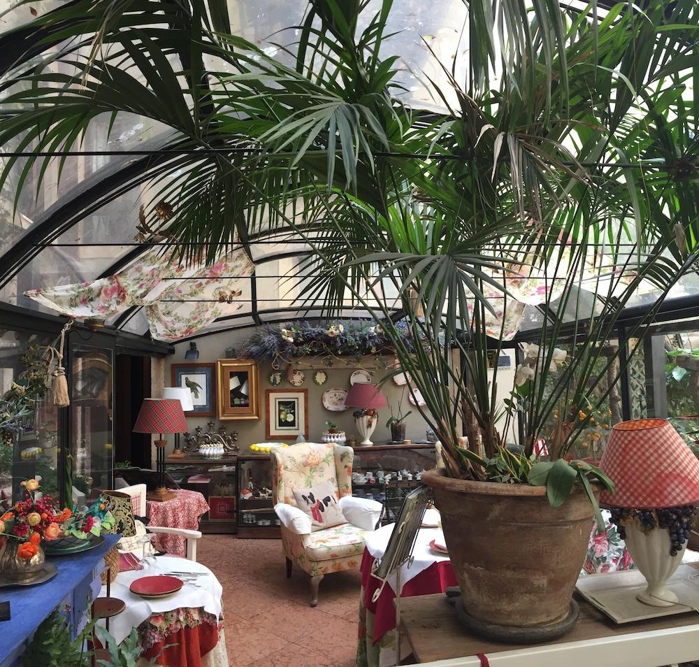 restaurant-cafeteria