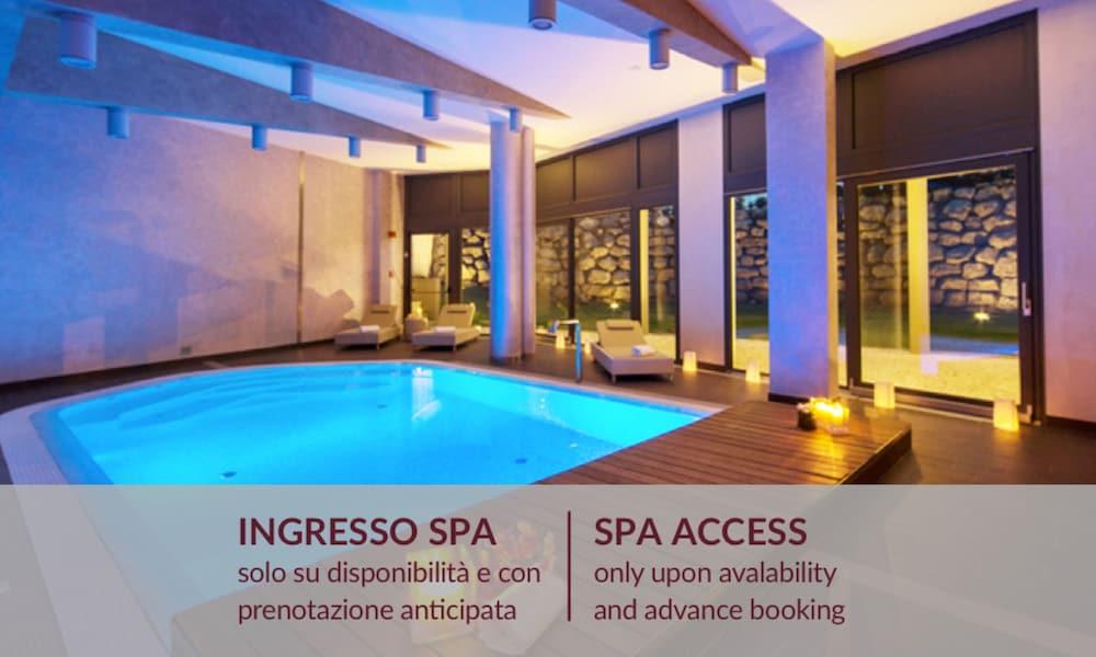 swimming pool spa