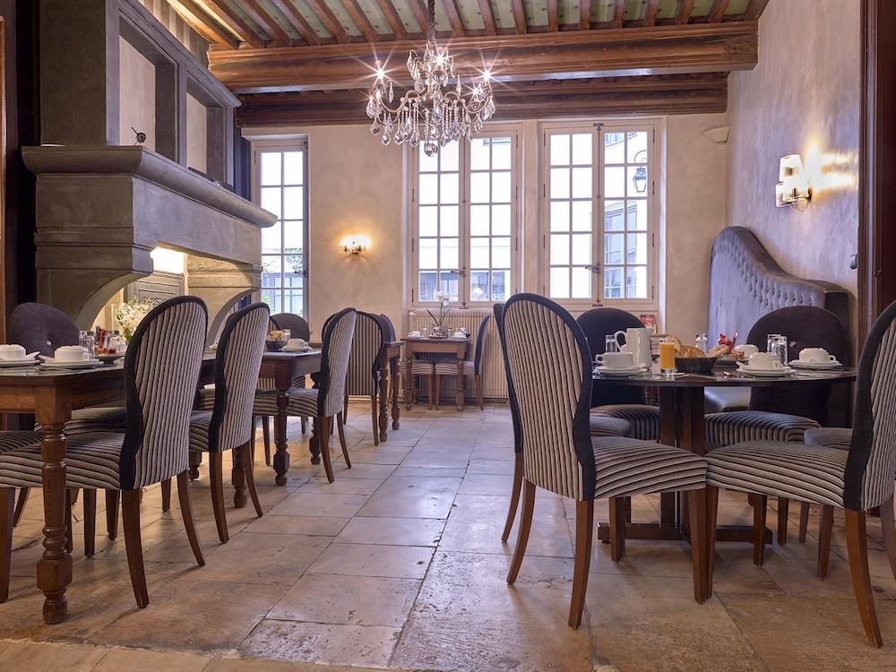 restaurant-cafeteria