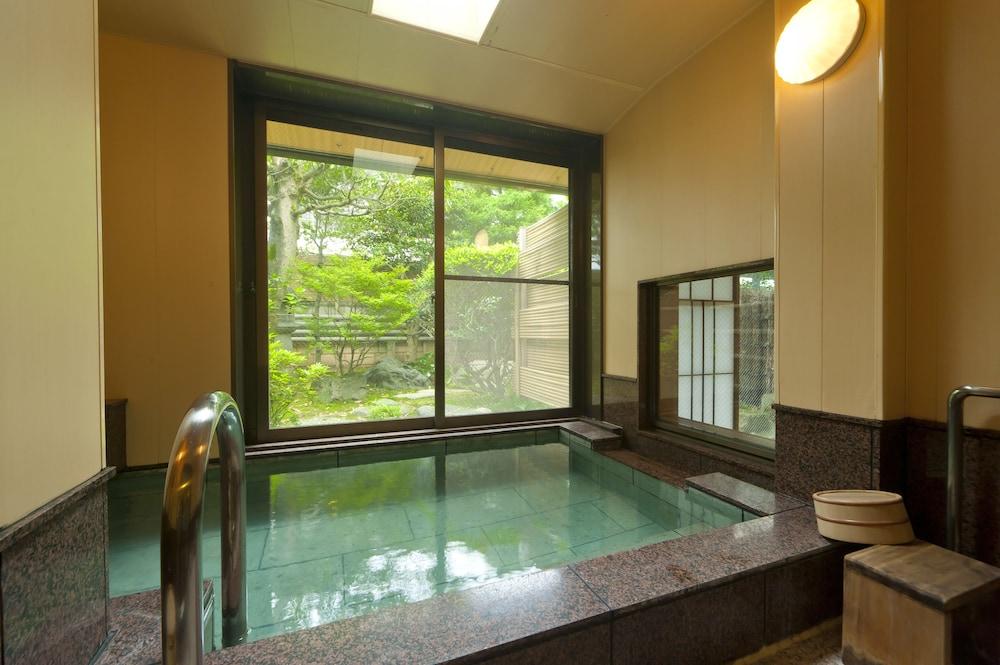 swimming pool spa