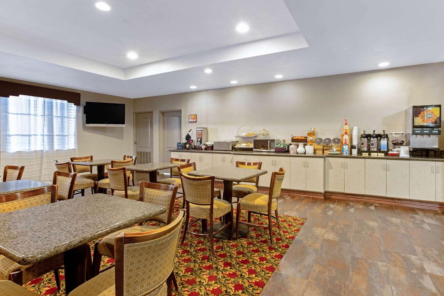restaurant cafeteria