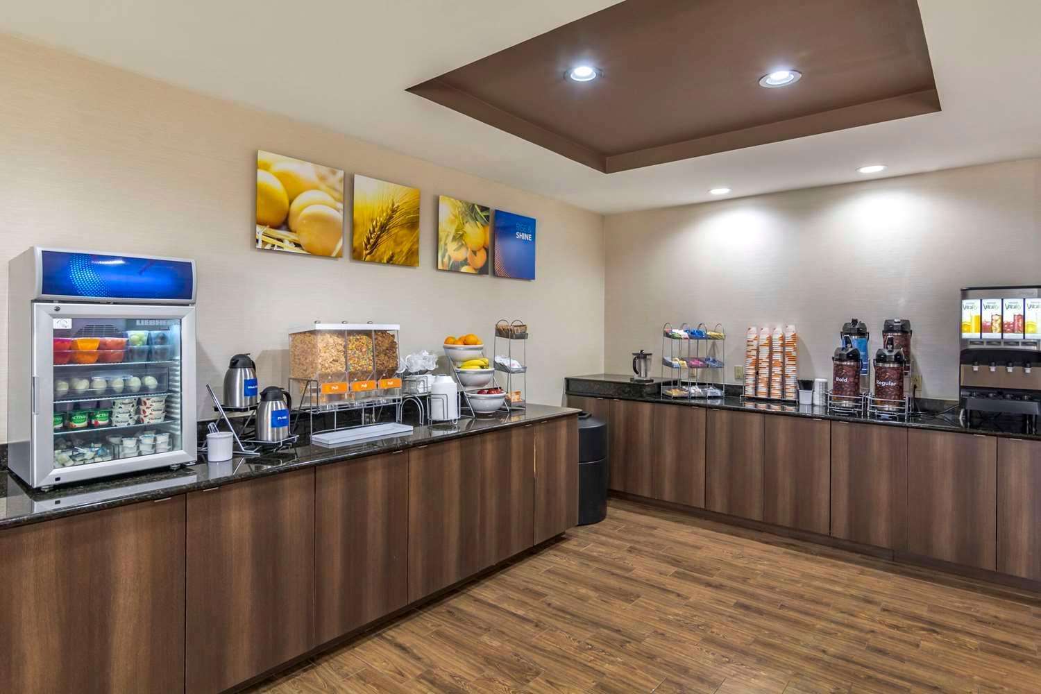 restaurant cafeteria