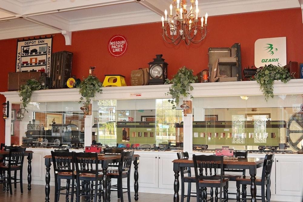 restaurant cafeteria