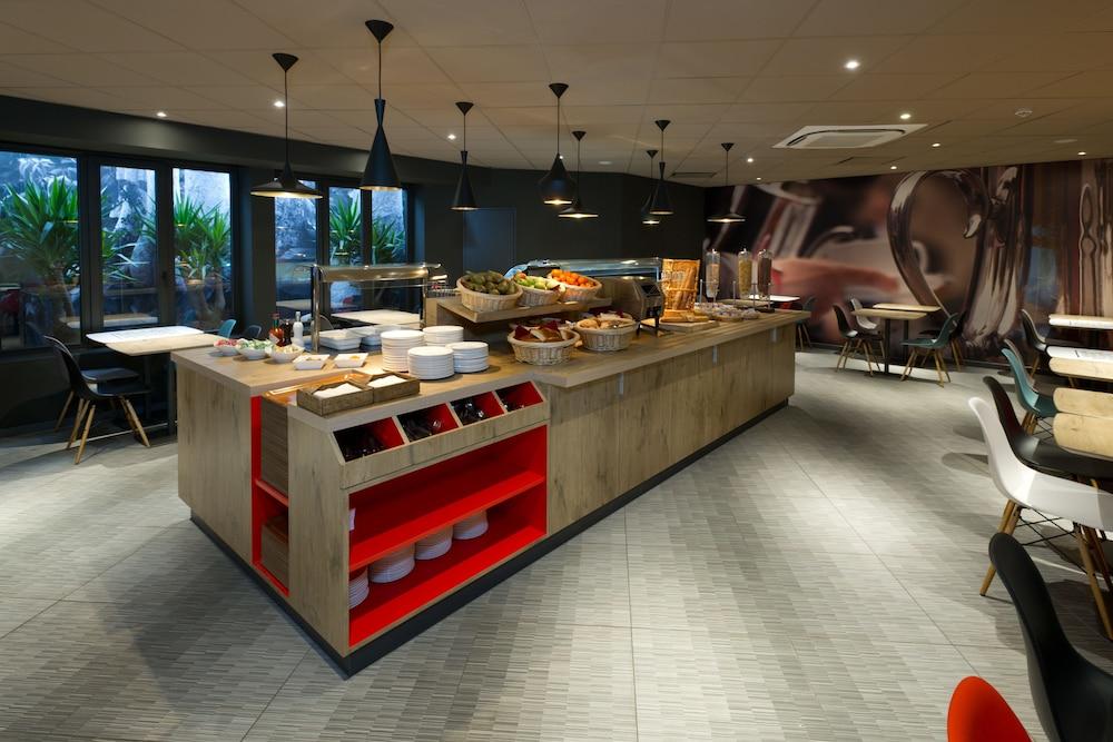 restaurant-cafeteria
