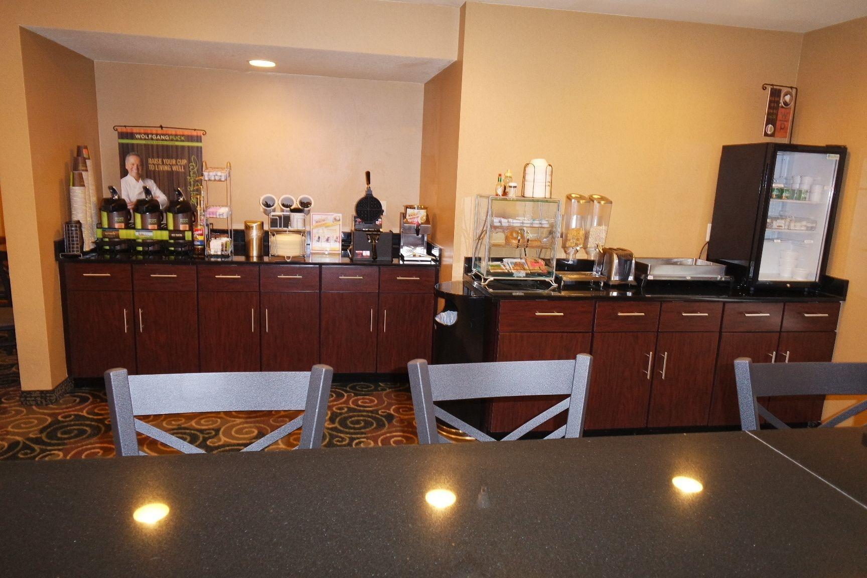 restaurant cafeteria